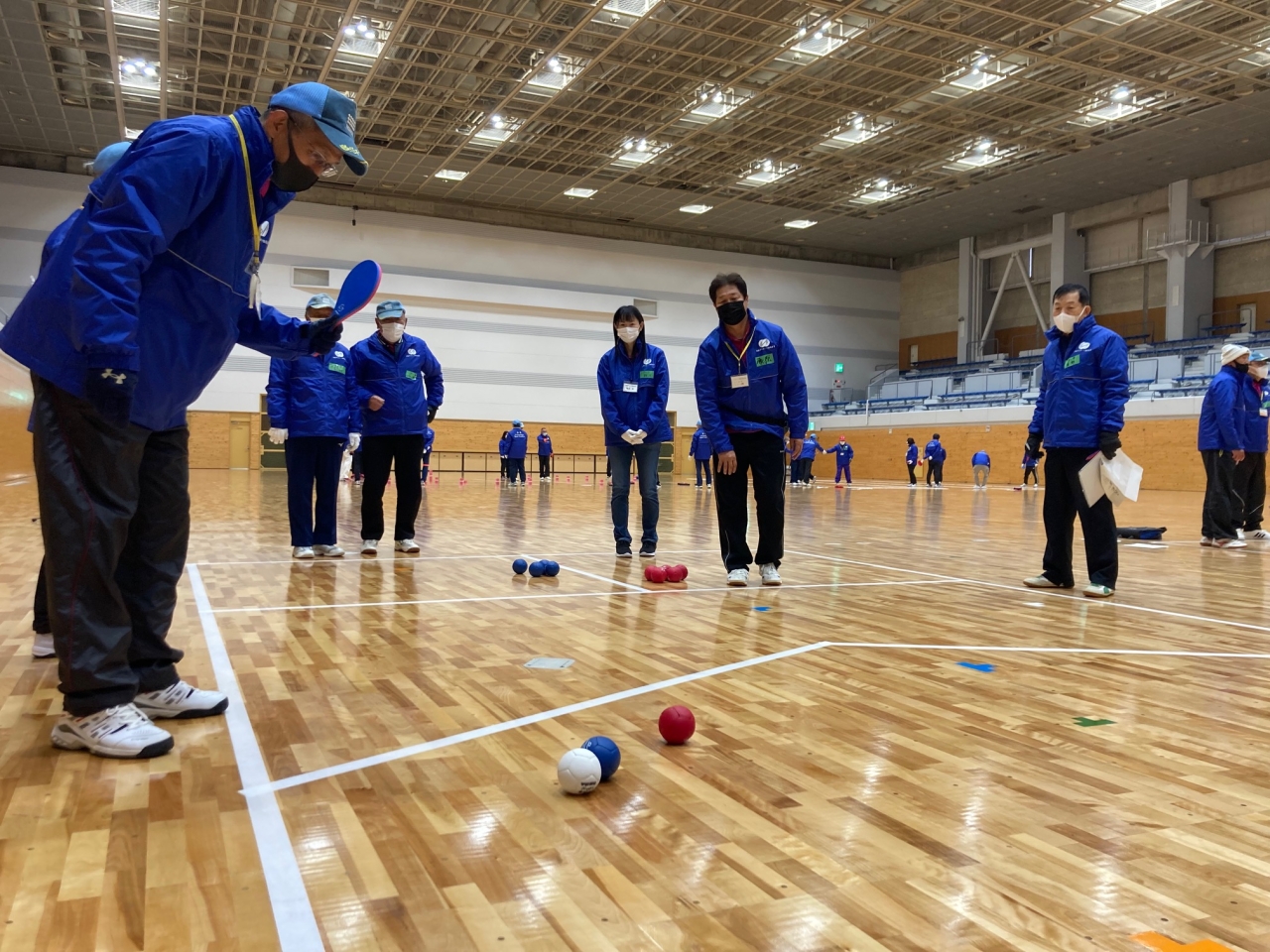 いよいよ実践。プレイヤーの時は思い切り楽しむ！一方、審判側は緊張感があります。